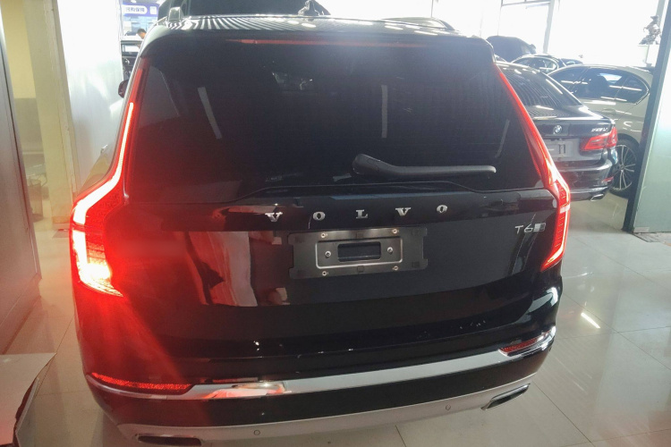 沃尔沃XC90 2020款 T6 智逸豪华版 7座车身外观6004