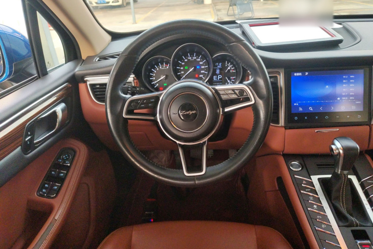 众泰SR9 2017款 2.0T 自动极致之光版局部细节13