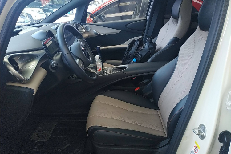 比亚迪 海豚 2023款 420km 时尚版中控内饰19