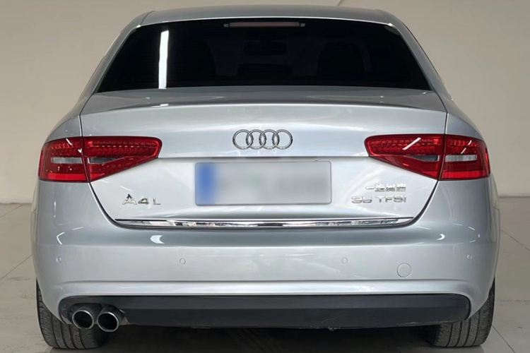 奥迪A4L 2015款 35 TFSI 自动舒适型车身外观6010