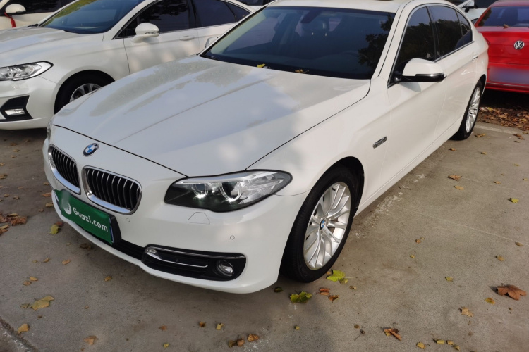 宝马5系 2017款 525Li 豪华设计套装车身外观1