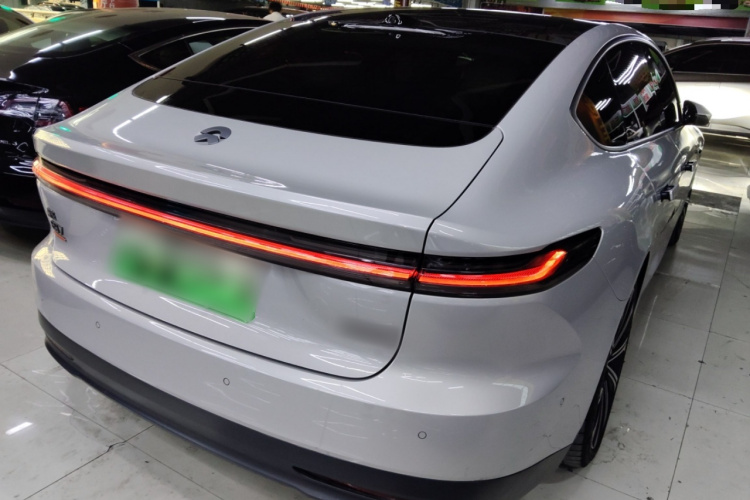 蔚来ET7 2022款 75kWh车身外观6005