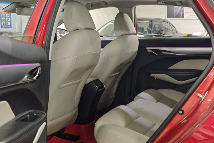 吉利汽车 缤瑞 2018款 14T 手动缤致版中控内饰7003