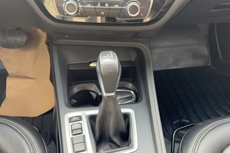 宝马1系 2017款 118i 时尚型局部细节18