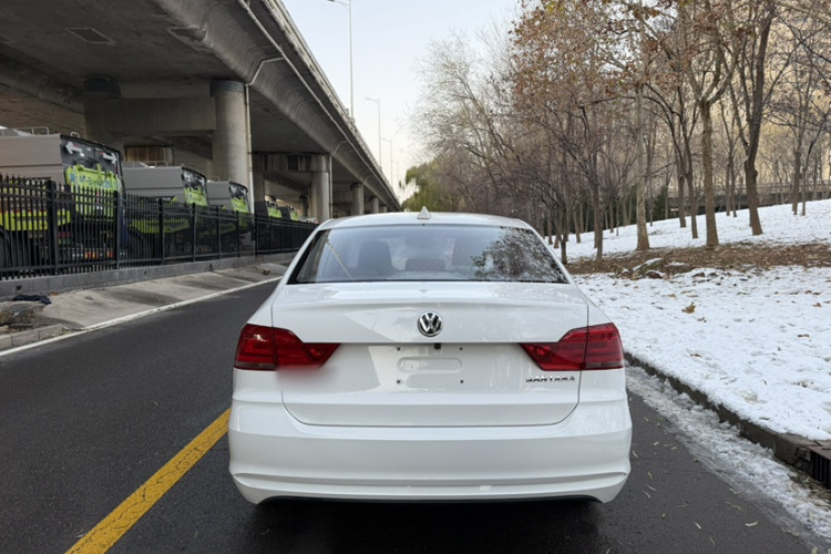 大众 桑塔纳 2019款 1.5L 手动风尚版 国VI车身外观6006