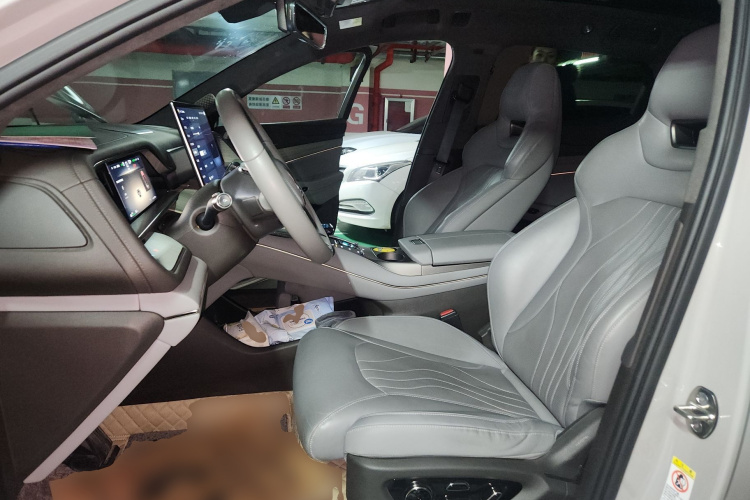 腾势N7 2024款 702 智驾Pro版中控内饰19