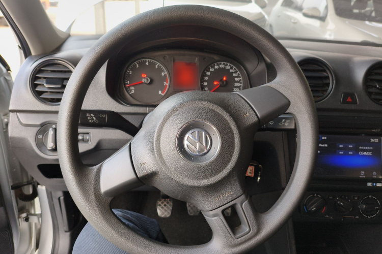 大众 捷达 2015款 1.4L 手动时尚型中控内饰13