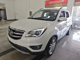 长安CS35 2017款 1.6L 自动豪华型