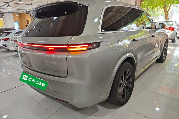 理想汽车 理想L8 2023款 Air车身外观7