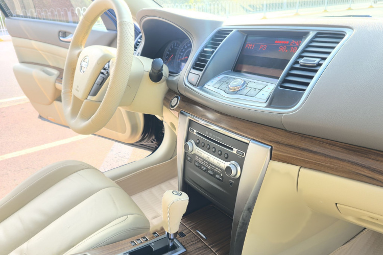 日产 天籁 2011款 2.5L XL领先版中控内饰7007