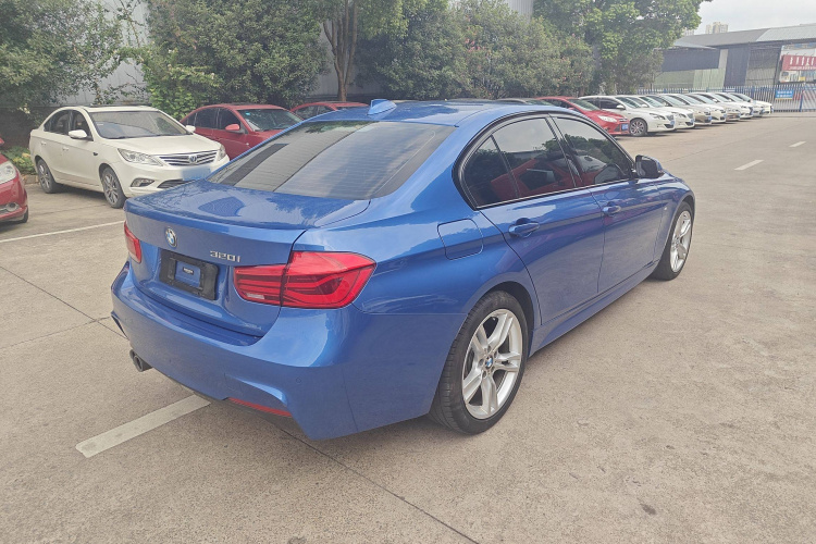 宝马3系 2018款 320i M运动套装车身外观7