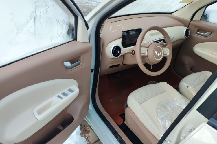 五菱汽车 宏光MINIEV 2025款 四门版 进阶款中控内饰20