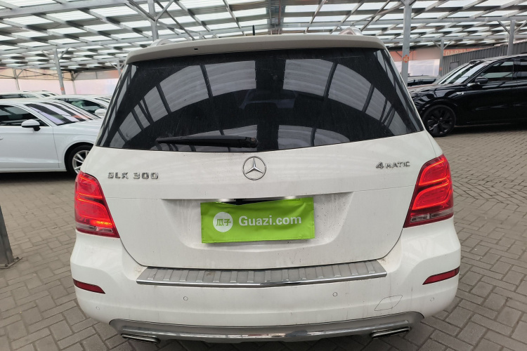 奔驰GLK级 2013款 改款 GLK 300 4MATIC 时尚型车身外观6