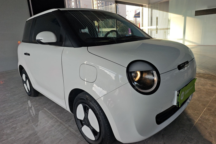 长安启源 长安Lumin 2023款 301km 蜜沁款车身外观3