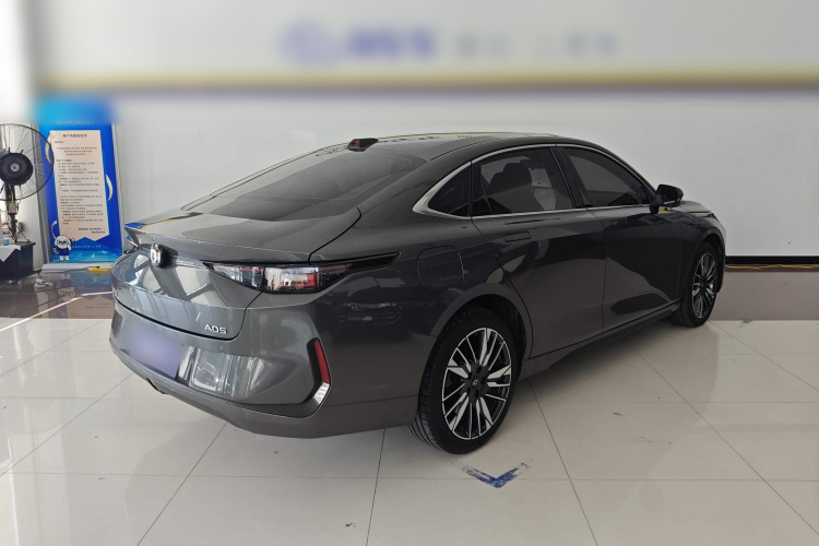 长安启源A05 2024款 145 Max车身外观7