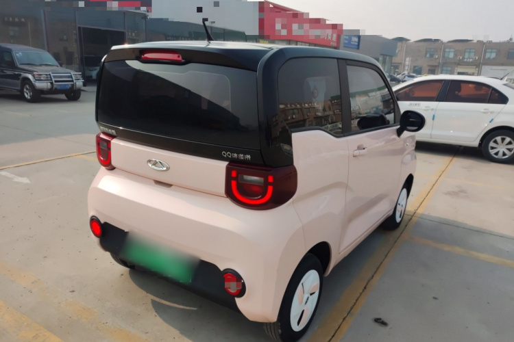 奇瑞 QQ冰淇淋 2022款 120km 甜筒 磷酸铁锂车身外观7