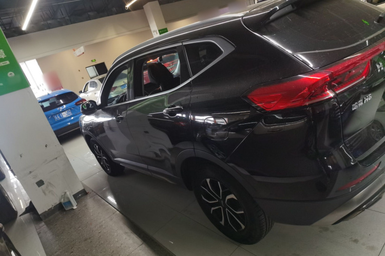 哈弗H6 2021款 国潮版 1.5T 自动都市版车身外观4