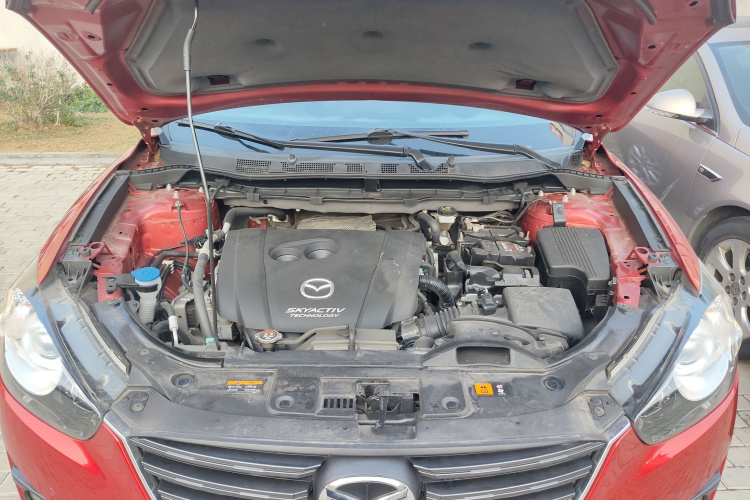 马自达CX-5 2015款 2.5L 自动四驱尊贵型机舱底盘24