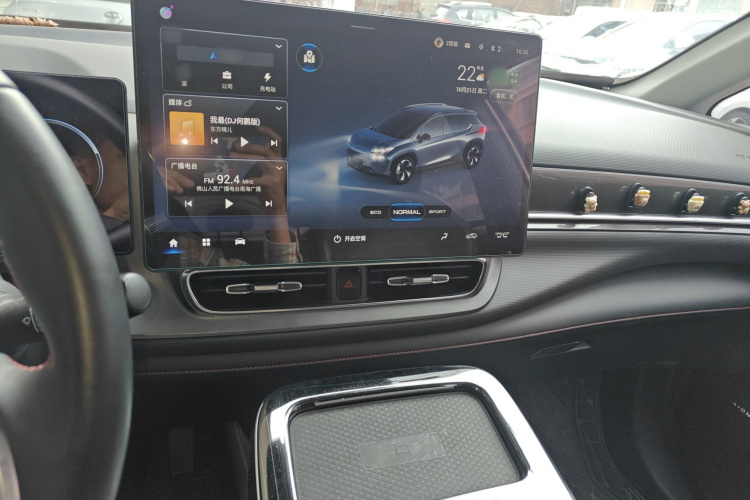 埃安 AION V 2021款 Plus 80 智享科技版 三元锂局部细节16