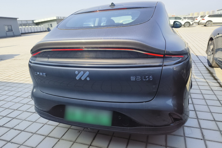 智己汽车 智己LS6 2023款 Max 标准版车身外观6