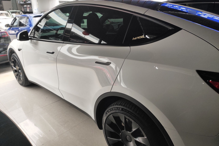 特斯拉 Model Y 2024款 长续航全轮驱动版车身外观6003