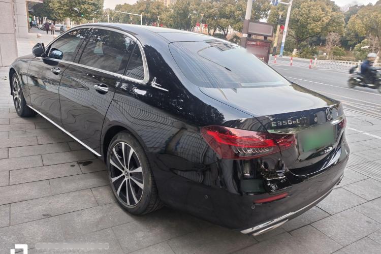 奔驰E级新能源 2023款 E 350 e L 插电式混合动力轿车车身外观6002