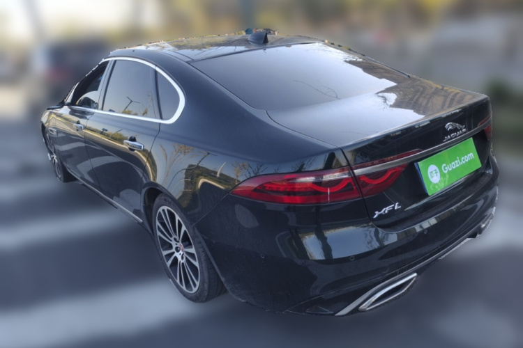 捷豹XFL 2022款 XFL 2.0T P250 两驱尊享豪华版车身外观6003