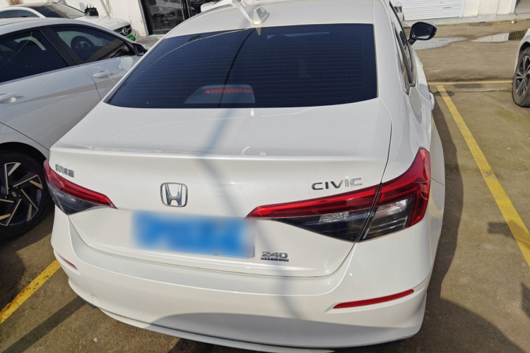 本田 思域 2023款 240TURBO CVT劲势版车身外观6