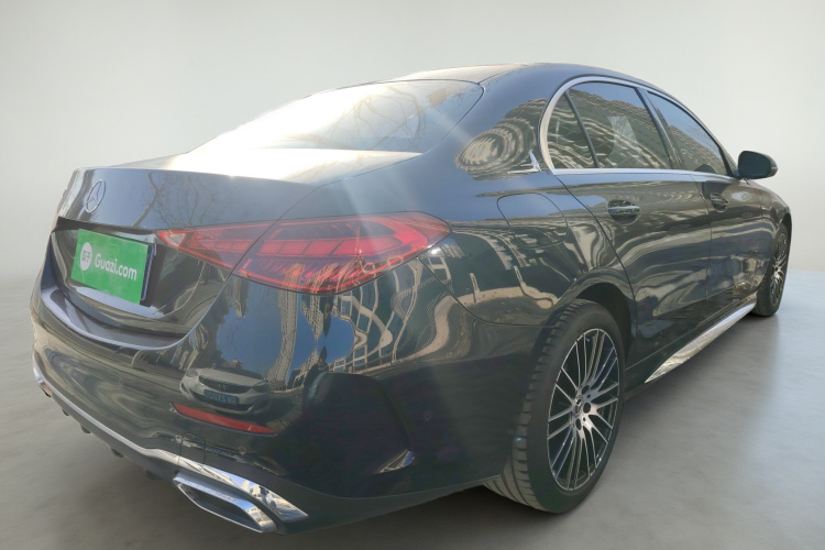奔驰C级 2025款 C 260 L 运动版车身外观7
