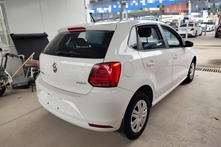 大众 Polo 2016款 1.4L 手动风尚型车身外观7