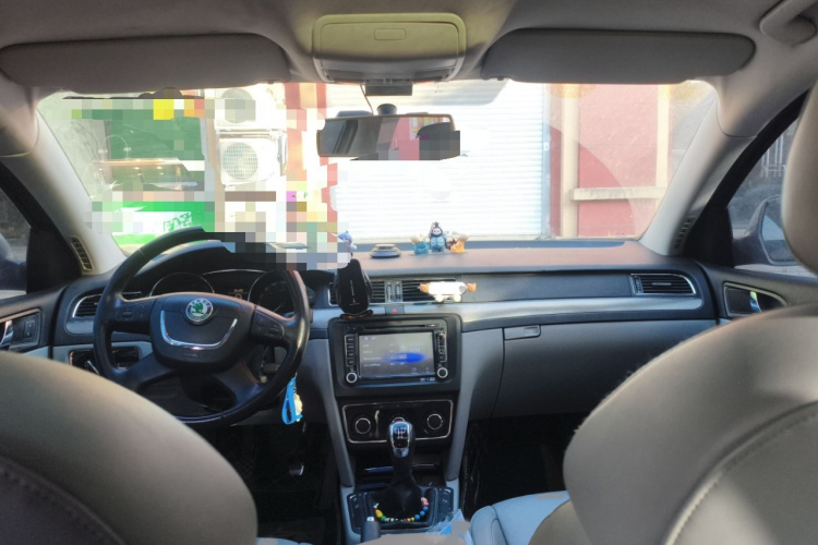 斯柯达 昊锐 2012款 1.8TSI 手动优雅版中控内饰7002