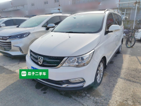 宝骏730 2016款 1.5L 手动舒适型 7座 国V