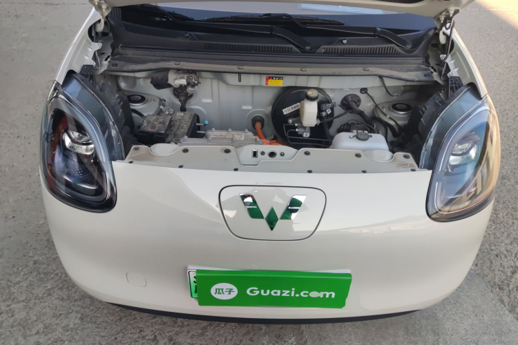 五菱汽车 宏光MINIEV 2025款 四门版 进阶款机舱底盘24