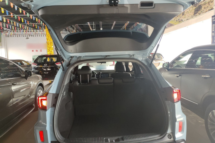 本田XR-V 2021款 220TURBO CVT豪华版机舱底盘23