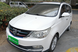 宝骏730 2016款 1.5L 手动舒适型 7座 国V