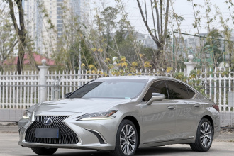 雷克萨斯ES 2020款 300h 尊享版