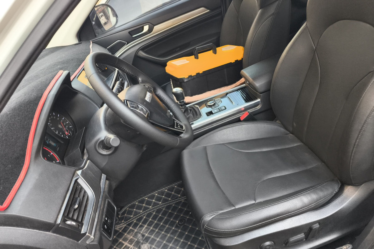 哈弗H6 2019款 运动版 1.5T 手动两驱精英型 国VI中控内饰19