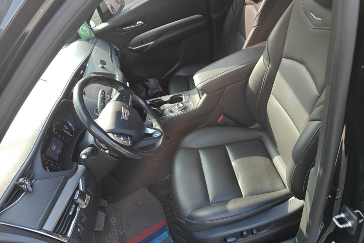 凯迪拉克XT4 2021款 28T 两驱领先型局部细节19