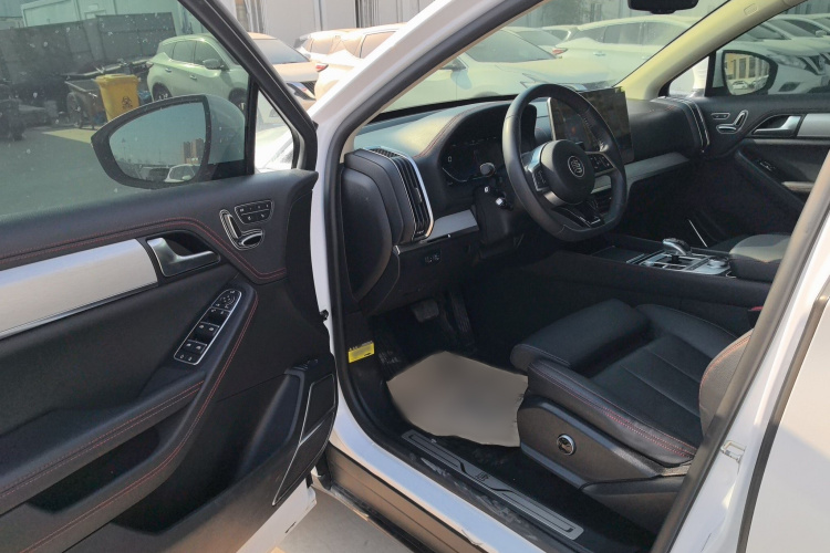 比亚迪 唐新能源 2019款 EV600D 四驱智联创世版中控内饰7002