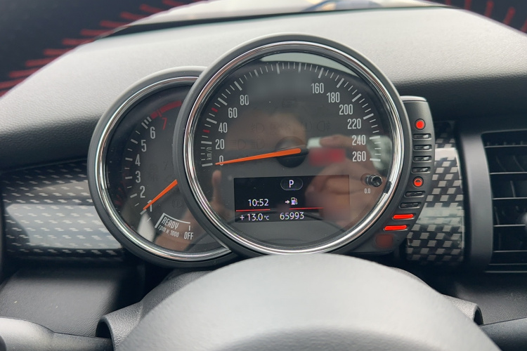 MINI 2016款 2.0T COOPER S 五门版局部细节14