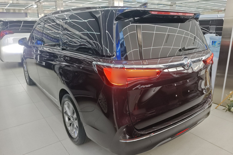 别克GL8 2022款 Avenir艾维亚 六座贤礼版车身外观6003