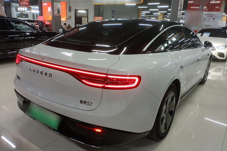 鸿蒙智行 智界S7 2024款 Max 后驱长航智驾版车身外观7