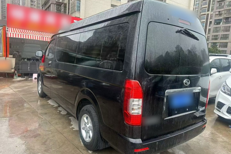 金龙 凯锐浩克 2022款 2.0L途悦舒适9座高顶1TZS车身外观6003