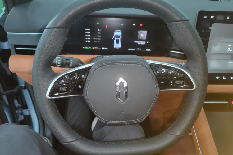 鸿蒙智行 问界M7 2024款 1.5T 智驾四驱Pro版 5座中控内饰13