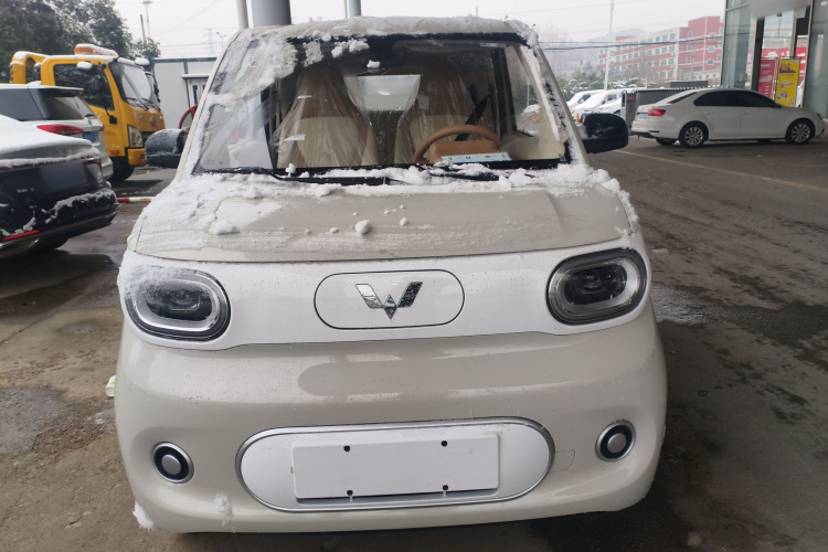 五菱汽车 宏光MINIEV 2024款 第三代 215km 青春版车身外观2