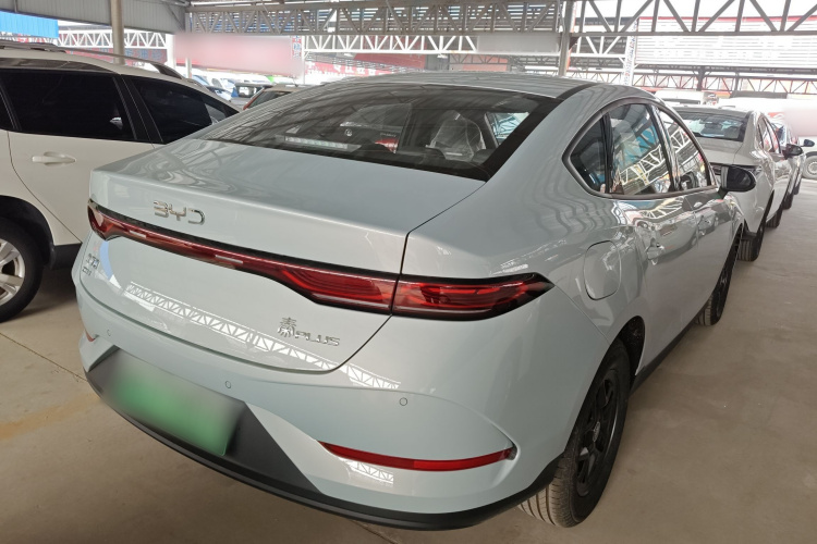 比亚迪 秦PLUS 2025款 DM-i 智驾版 55KM领先型车身外观7