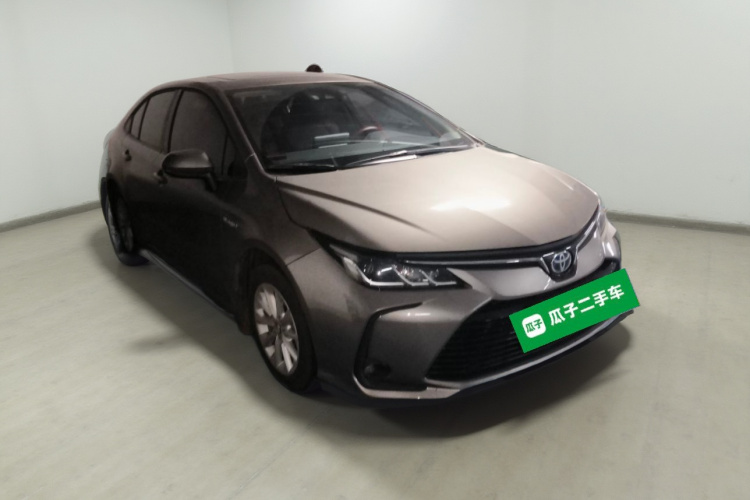 丰田 卡罗拉 2023款 1.8L 智能电混双擎 精英版车身外观3