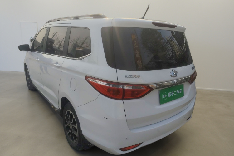 长安凯程 长安欧尚A600 2016款 1.5L 手动豪华型7座车身外观5