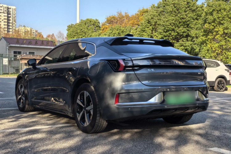 极氪001 2022款 超长续航单电机 WE版车身外观6002