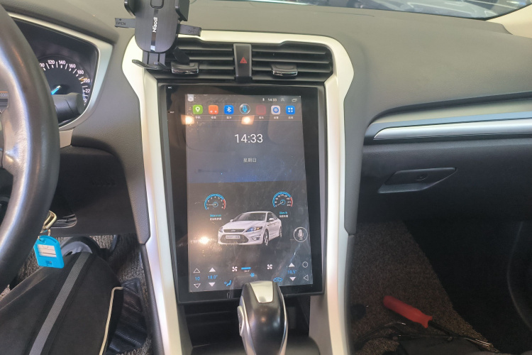 福特 蒙迪欧 2013款 1.5L GTDi180时尚型中控内饰7002